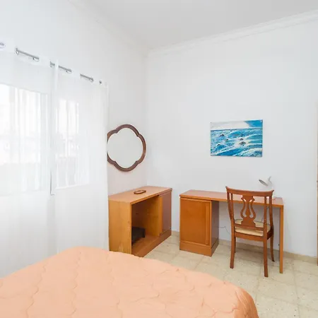 Semesterbostad The Red House - 3br With Private Terrace *