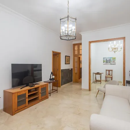 The Red House - 3br With Private Terrace Holiday home *