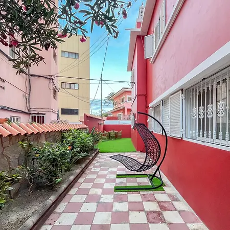 The Red House - 3br With Private Terrace Holiday home