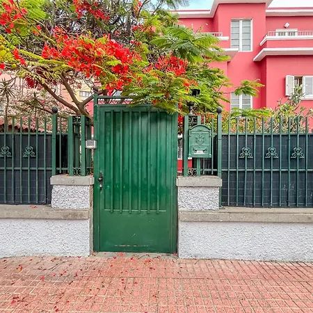 Hébergement de vacances The Red House - 3br With Private Terrace